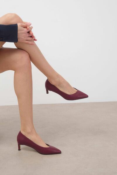 Mio Gusto Livia Bordo Renk Sivri Burunlu Kadın Topuklu Ayakkabı