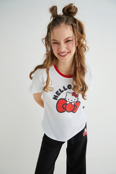 Hello Kitty Licensed Printed White T-Shirt Regular Fit Cotton