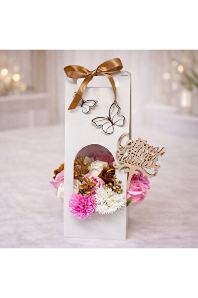 velve Aranjament floral Butterfly, cu trandafiri si garoafe din sapun,cu topp...