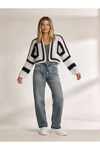 Tanem Çarşı Super Crop Cardigan Special Design Hand-Knitted Black-White Short