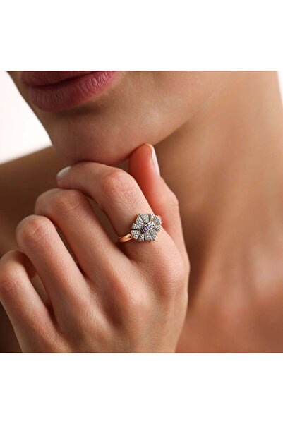 Sembol Gold White Queen Altın Yüzük Özel Seri