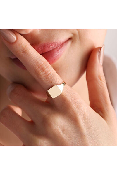 Sembol Gold 14K Altın Şövalye Yüzük (Kişiselleştir) Kare 0,9 cm