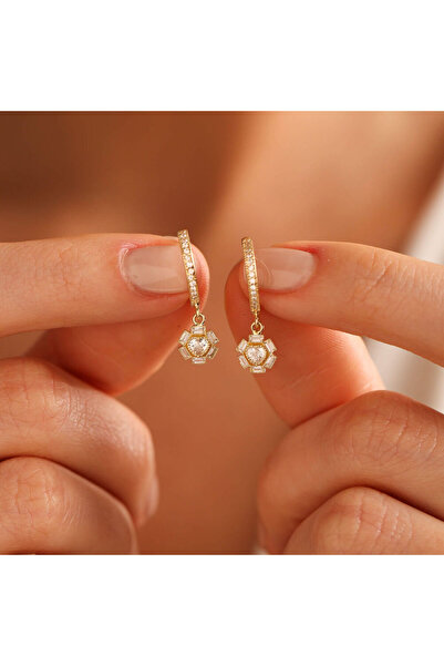 Sembol Gold Altın Sallantılı Baget Küpe Kalp Form