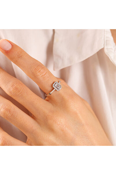 Sembol Gold Beyaz Altın Baget Yüzük