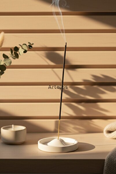 Arteliss Dudak Formlu Beyaz Tütsülük Modern & Minimal Tasarım Tütsü Tutucu