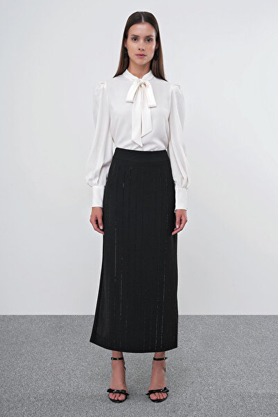 Zühre Fusta neagră brodată cu pietre 0166