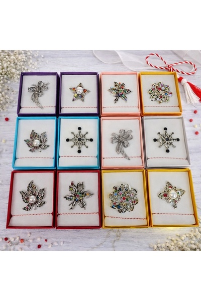 velve Set 12 brose martisor elegante cu design floral, in cutii individuale