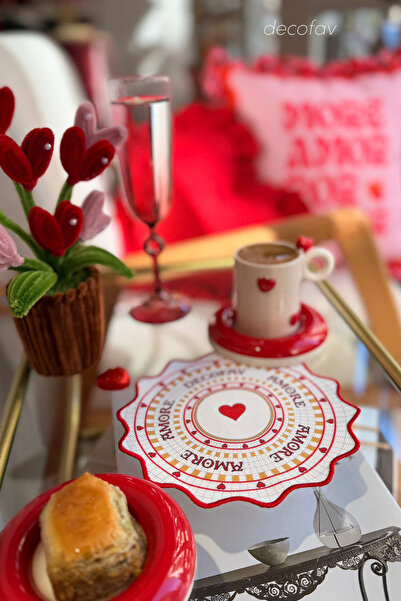 decofav Amore Heart and Mosaic Patterned Embroidery Edge Cocktail Napkin 1 Piece
