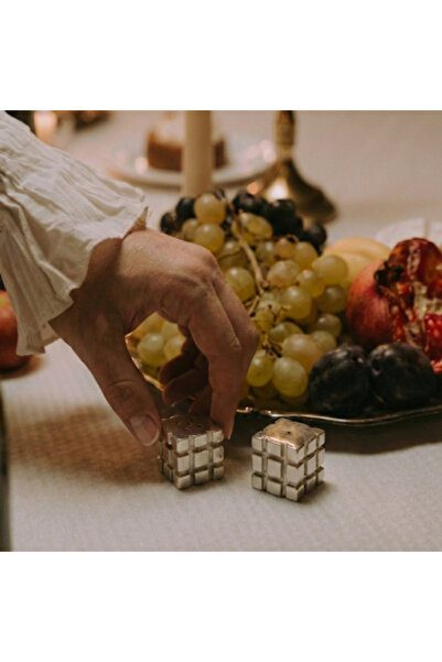 i love home glass Matrix Silver Cube Salt and Pepper Shaker Set