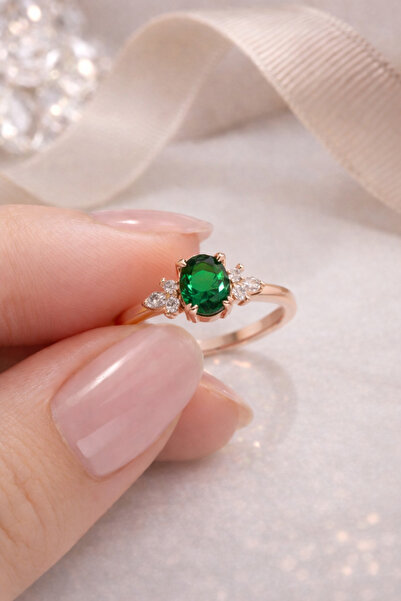 Siset Gümüş 925 Ayar Oval Zümrüt Taşlı Gümüş Yüzük