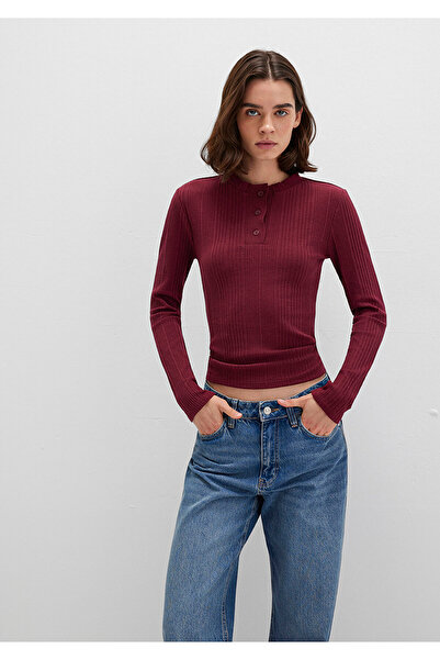 Mavi Burgunderrotes T-Shirt mit Knopfdetail, tailliert / eng anliegend geschn...