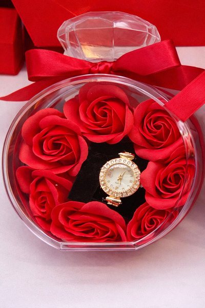 OEM Set cadou romantic cu trandafiri roșii artificiali și ceas