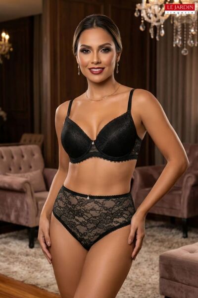 Le Jardin طقم سراويل حمالة صدر سوداء للنساء