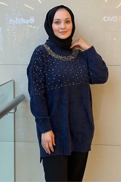 Nuss Sıfır Yaka Serpme Boncuk İşlemeli Angora Tunik