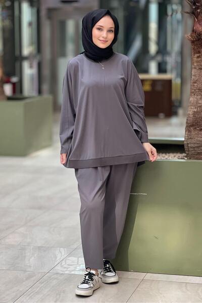 Ghisa Yakası Ribanalı Basic Pantolonlu Takım