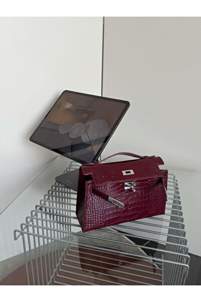 BELLEKSA Hajar's handbag