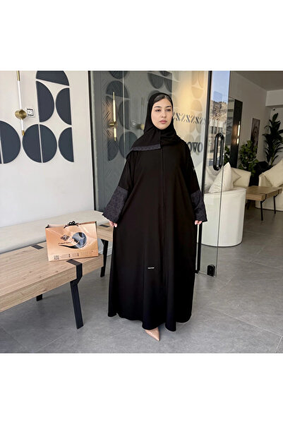 Black Diamond Abaya Half-circle abaya trend