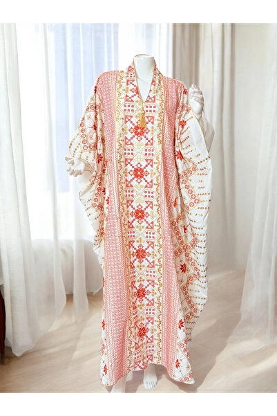 1way Traditional jalabiya embroidered with an oriental style