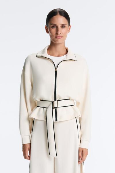 Oysho Yumuşak dokunuşlu modal kumaşlı kontrast Piping ceket