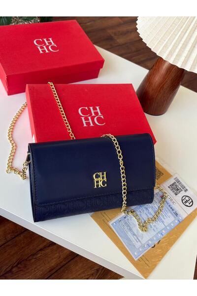 GGGG Bags with their accessories