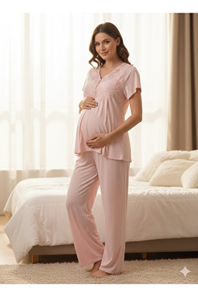 Marilyn Short-Sleeved Maternity Pajamas with Lace Details