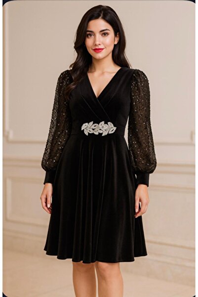 Divin store Black Velvet evening dress with sequined organza sleeves