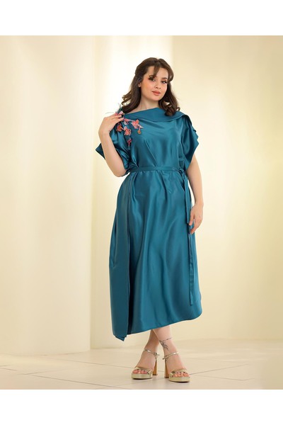 Opera Fashion Elegant girls' dress with rose embroidery and waist belt