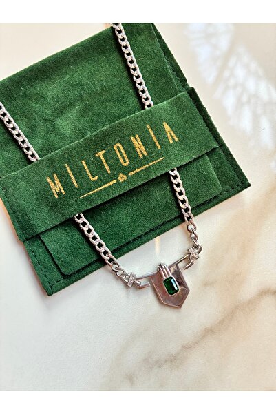 Miltonia Emerald Shield 925 Ayar Gümüş Kolye