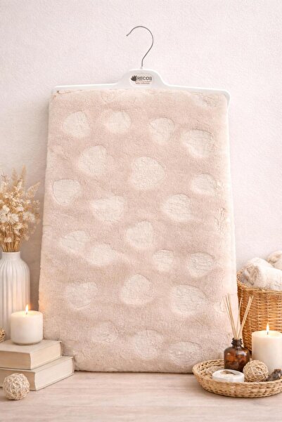 ByBest Beauty Recos Heart Pattern Plush Blanket