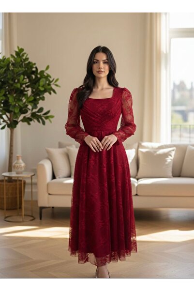 Cutie Red Lace evening dress with a feminine design and sheer sleeves