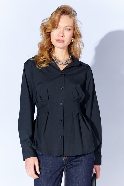 EDITION WOMAN Πλισέ πουκάμισο από ποπλίνα που εφαρμόζει στη μέση |   EK100161...