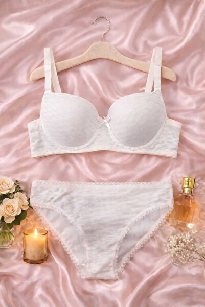 hepimiz alalım Set sutien și chiloți din dantelă ecru cu efect push-up – Conf...