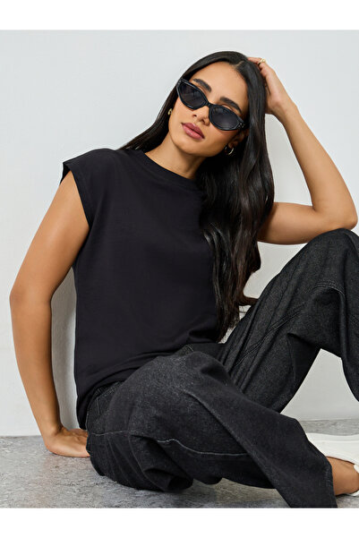 Styli تيشيرت أسود من قطن بأكمام قصيرة