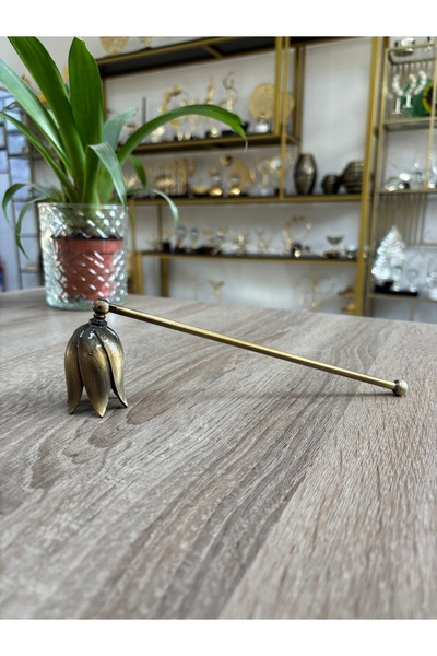 Mercan Tasarım Atölyesi PİRİNÇ DÖKÜM LALE KAFALI METAL MUM SÖNDÜRÜCÜ-ANTİK BRONZ