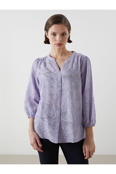 LC Waikiki منتجات فريزن ستور الفريدة من نوعها I بلوزة نسائية مطرزة بياقة كاشك...