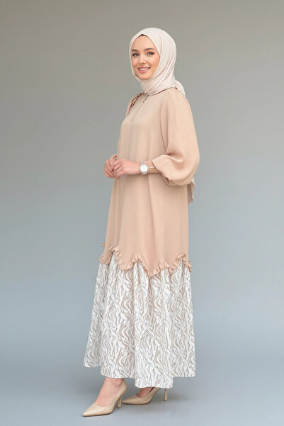 Invee Eteği Desenli Bej Elbise