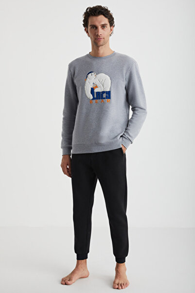 MODA سويت شيرت باللون الرمادي مطبوع عليه شخصيات