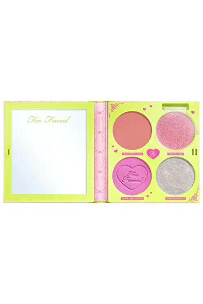 Too Faced توفيسد باليت أحمر الخدود والهايلايتر - سحر الحكاية الخيالية
