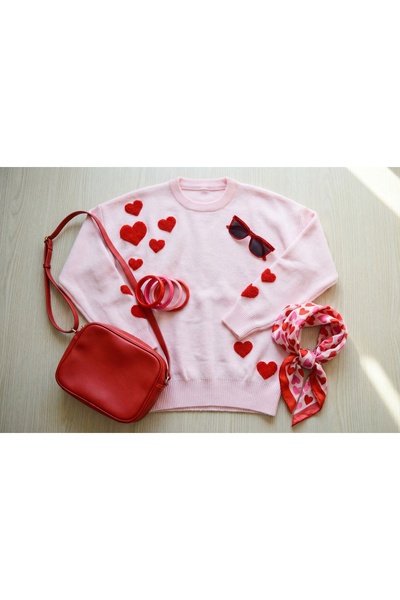 SAYZEN Basic Women's Sweater with Heart Embroidery
