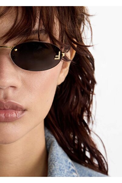 Fendi نظارات شمسية من الكريستال الأول