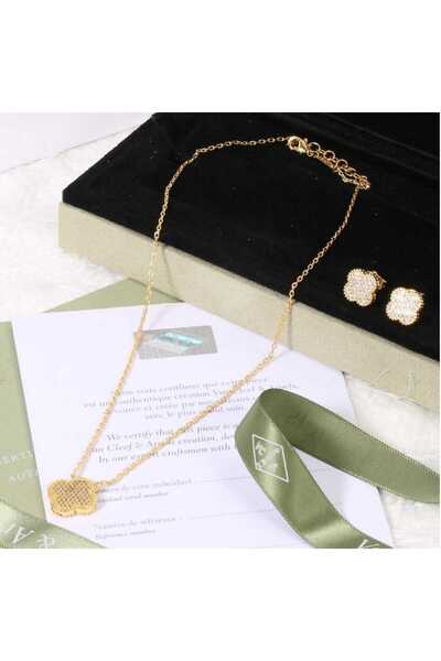 Van Cleef & Arpels Van Cleef necklace set