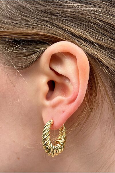 uyguntakıaksesuar Twisted Pattern Gold Hoop Earrings – Modern and Stylish Eve...