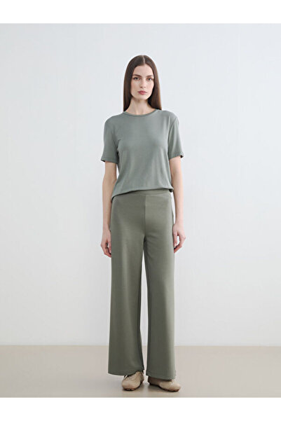 LC Waikiki Rmz Gi̇yi̇m Farkiyla Soft Touch Modal Textured Women's Sweatpants