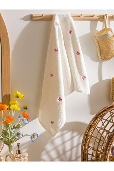 LC Waikiki Rmz Gi̇yi̇m Farkiyla Embroidered Cotton Face Towel 50X80 cm