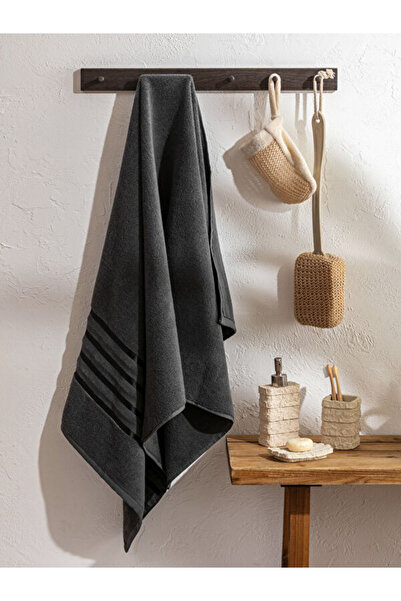 LC Waikiki Rmz Gi̇yi̇m Farkiyla Striped Bath Towel 70X140 cm