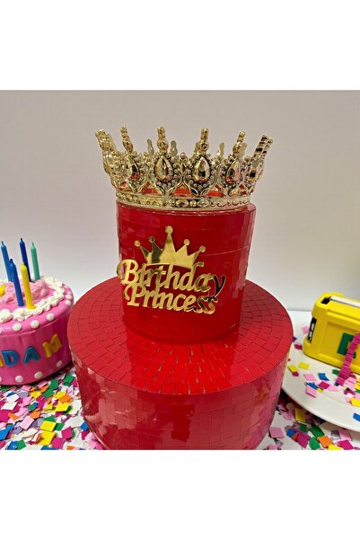 turkuaz parti كتابة من البليكسي جلاس لعيد ميلاد الأميرة الذهبية على الكعكة، ك...