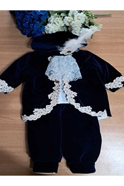 Lumea Costumas din catifea Print