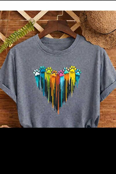 New Shine تي شيرت رمادي للجنسين مطبوع عليه قلب مخلب