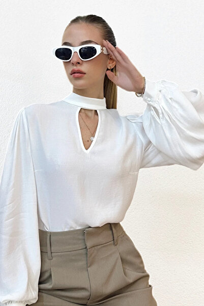 PROTO SUIT Bluză cu mâneci tip balon, decolteu adânc și croială largă (oversize)