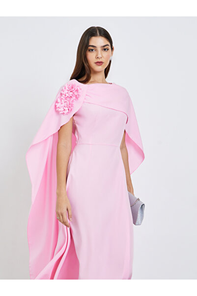 Styli Women Pink Floral Detail Cape Detail Midi Dress
